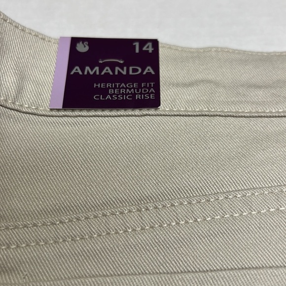 Gloria Vanderbilt Heritage Fit Bermuda Classic Rise - Picture 3 of 5